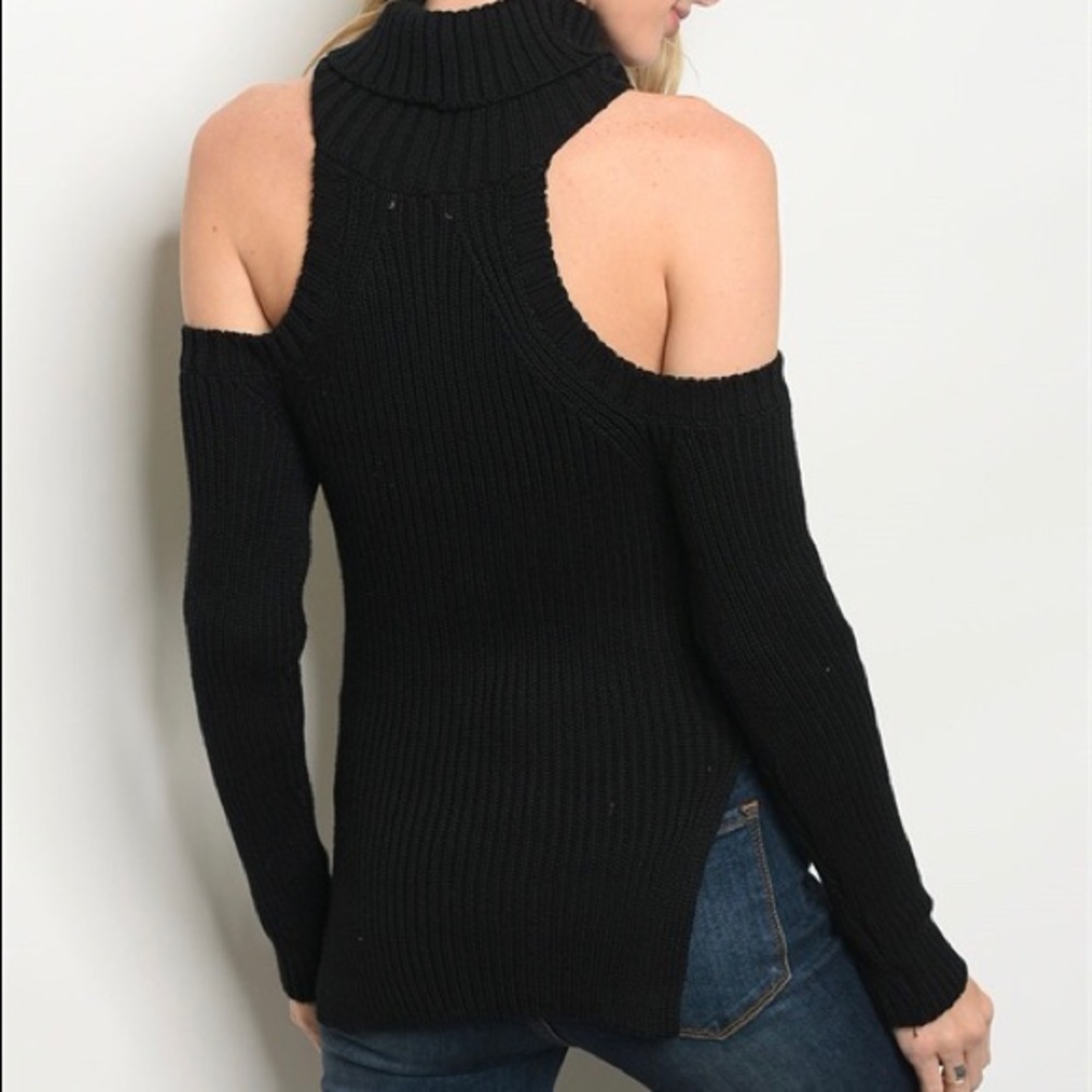 Turtleneck cutout shoulder sweater